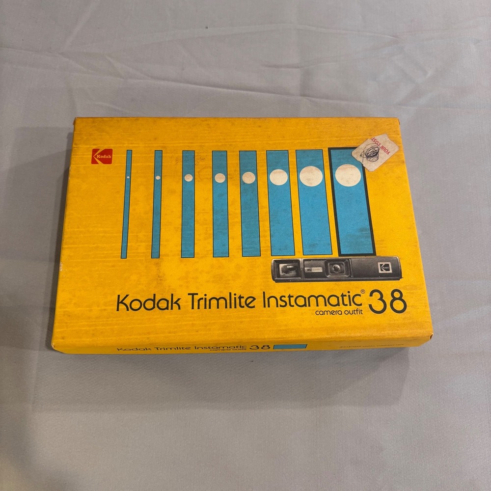 Kodak Trimlite Instamatic 38 Camera Outfit with other parts